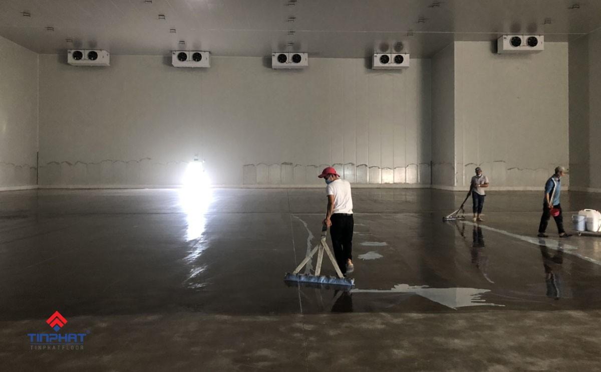 Thi công bọc phủ composite kho lạnh