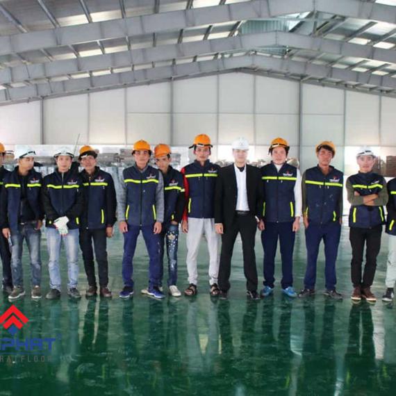 Thi công sàn epoxy trong suốt: Quy trình và báo giá