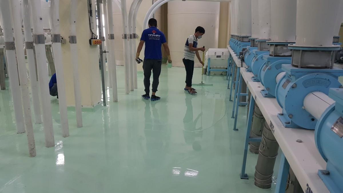 Thi công sơn lót bề mặt sàn