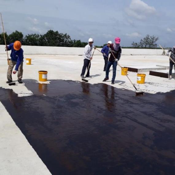 Hướng dẫn cách chống thấm sân thượng bằng nhựa đường hiệu quả