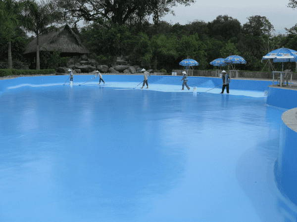 Sơn Epoxy được ứng dụng nhiều trong sơn bể bơi vì độ chống thấm gần như lên tới 100%