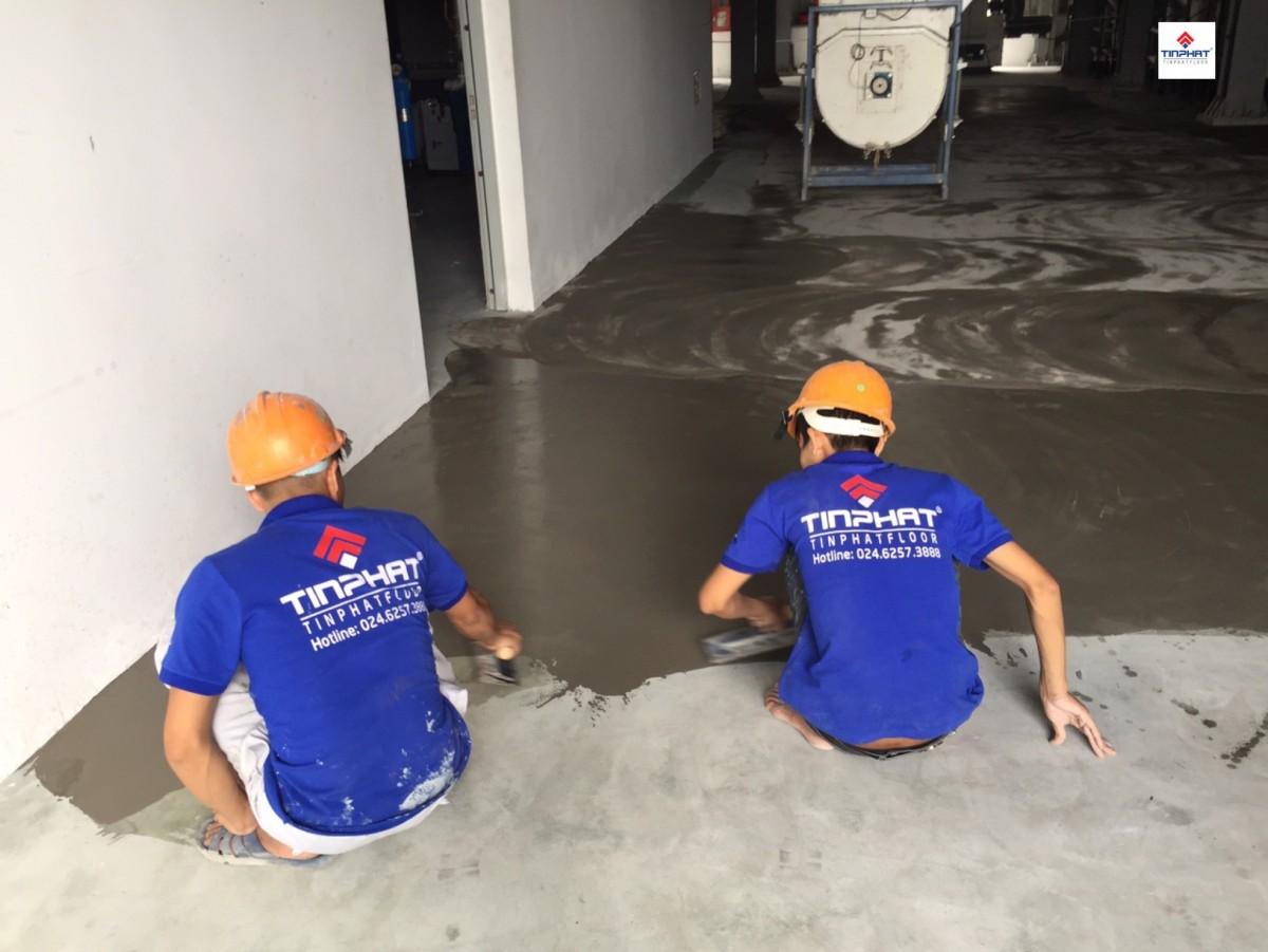 giá sơn sàn Epoxy-