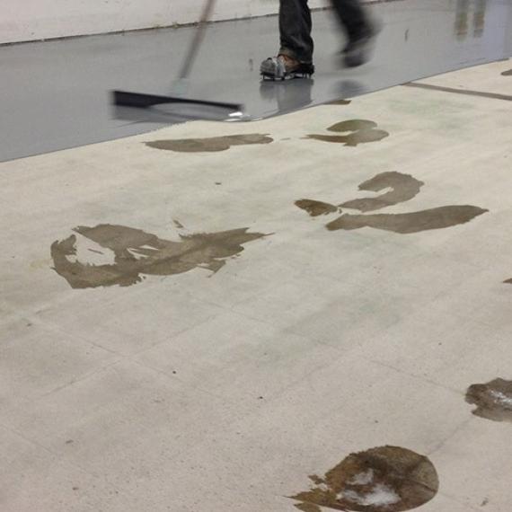 Tại sao phải dùng vữa Epoxy cho sàn công nghiệp ?