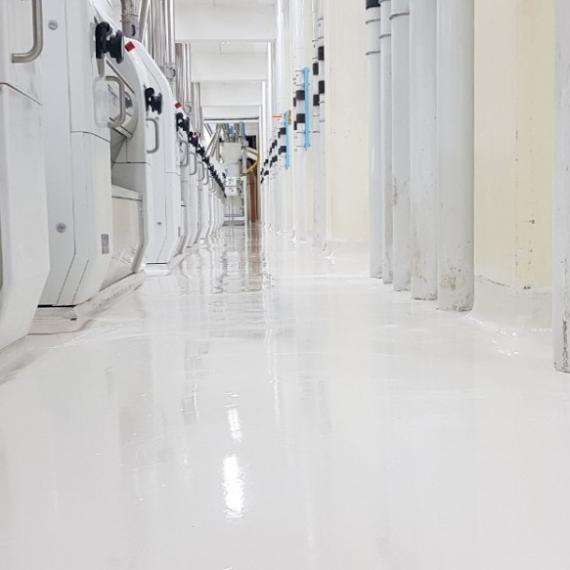 Sơn nền Epoxy tự san phẳng và những điều bạn cần biết