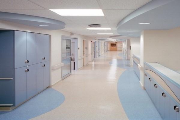 Sàn bệnh viện sử dụng sơn Epoxy.