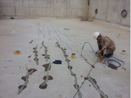 Vệ sinh sàn đảm bảo tiêu chuẩn trước khi thi công hoặc sửa chữa sơn lại