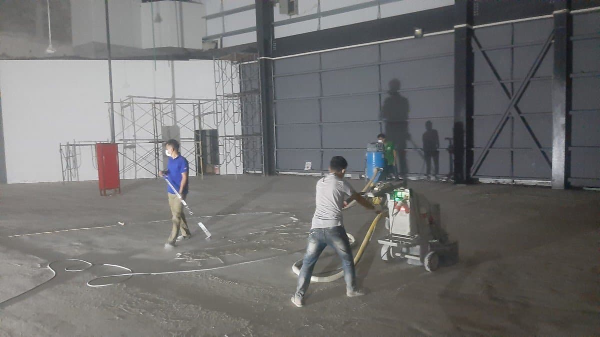 Sơn Epoxy Tín Phát Dựa-vào-diện-tích-bề-mặt-sàn-để-tính-lượng-sơn-chính-xác-nhất-cần-mua 