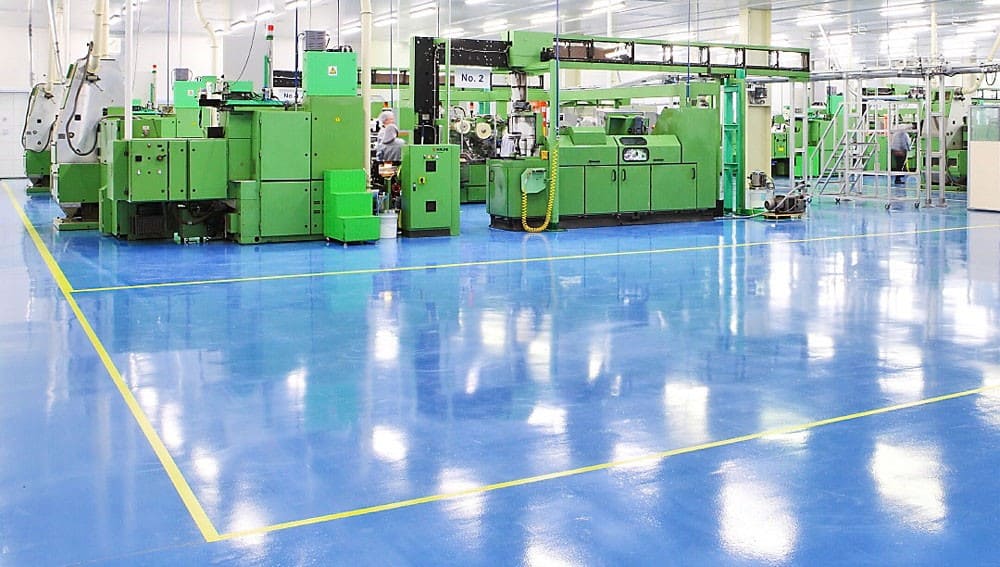 Sơn Epoxy Tín Phát Sơn sàn Polyurethane cho nền sàn nhà xưởng hiện đại Sơn Epoxy Tín Phát Sơn-sàn-Polyurethane-cho-nền-sàn-nhà-xưởng-1