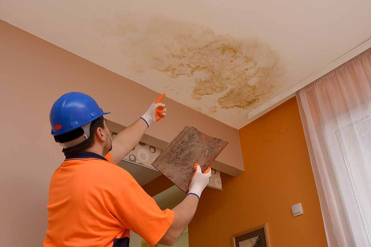 Phương pháp sơn chống thấm trần nhà triệt để, nhanh gọn