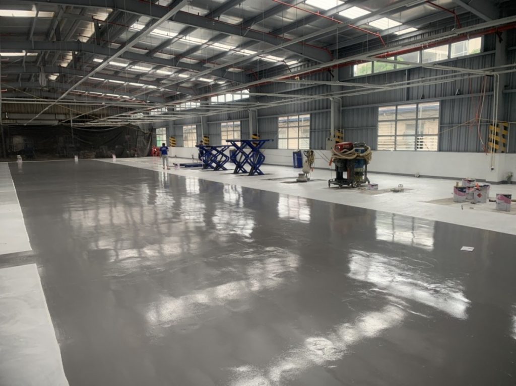 gia-thi-cong-son-nen-epoxy-2