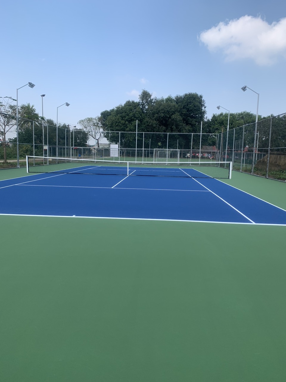 Sơn Epoxy Tín Phát báo-giá-sơn-phủ-mặt-sân-tennis-3 